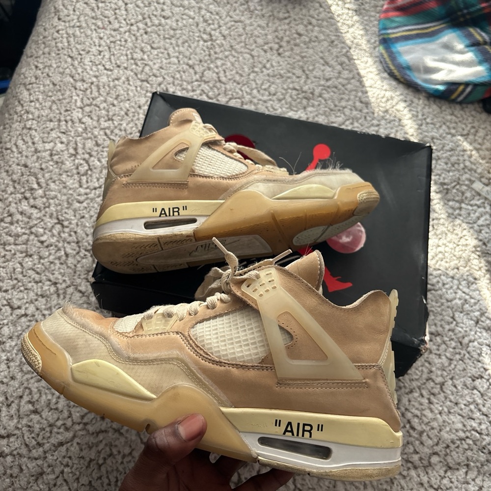 Nike Air Jordan 4 Retro Off-White Sail Sneakers